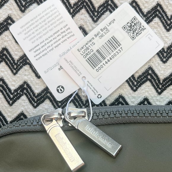 NWT Grey Sage lululemon Everywhere Belt Bag EBB 2L - Picture 5 of 14